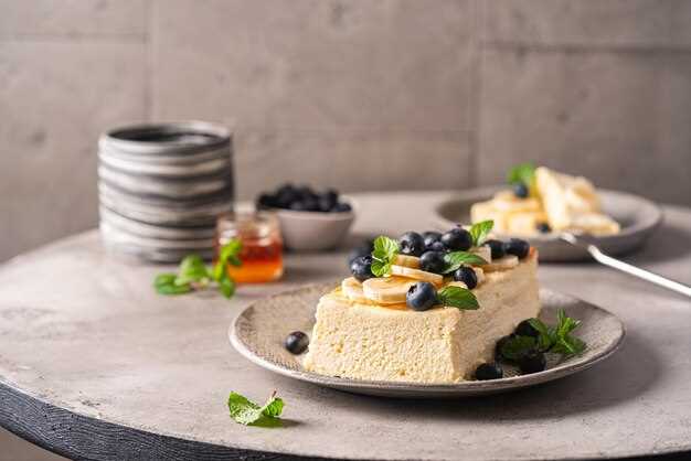 Процесс сборки и оформление чизкейка без выпечки