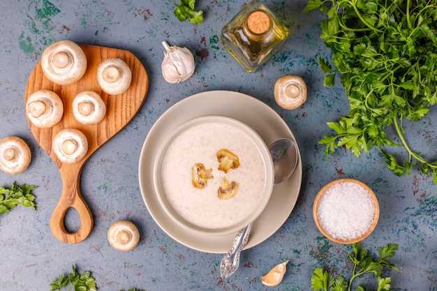 Пошаговая инструкция приготовления вкусного грибного супа из замороженных белых грибов