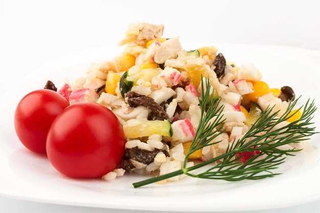 Пошаговая сборка и сервировка салата